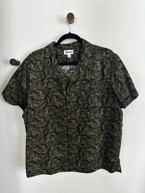 Abound Olive Green and Black Short-Sleeve Button-Up Shirt